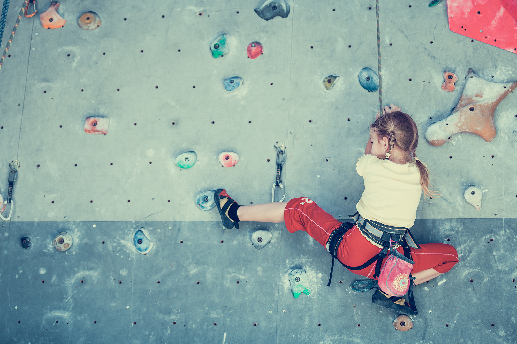 mur escalade cours enfants